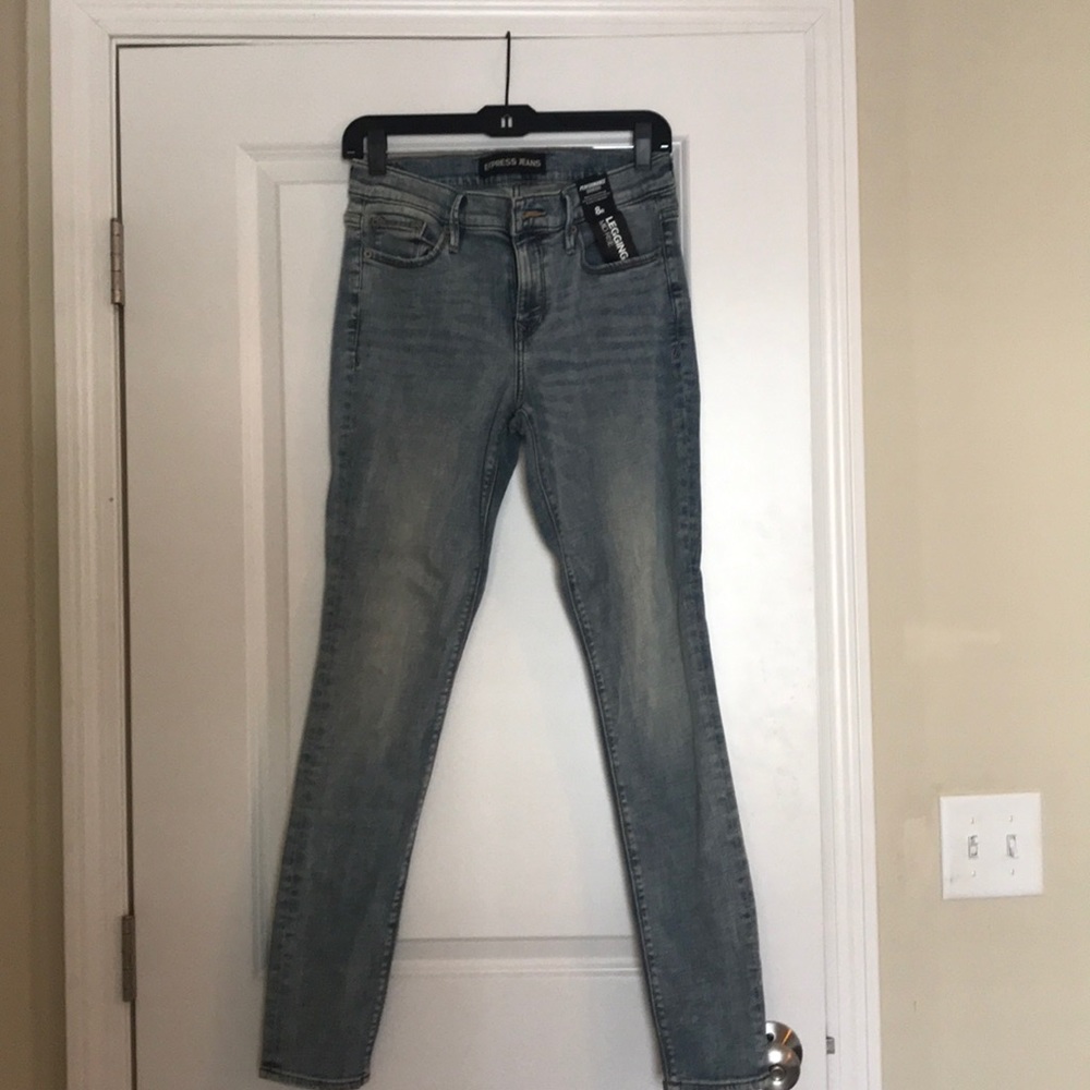 Women’s Skinny Jeans